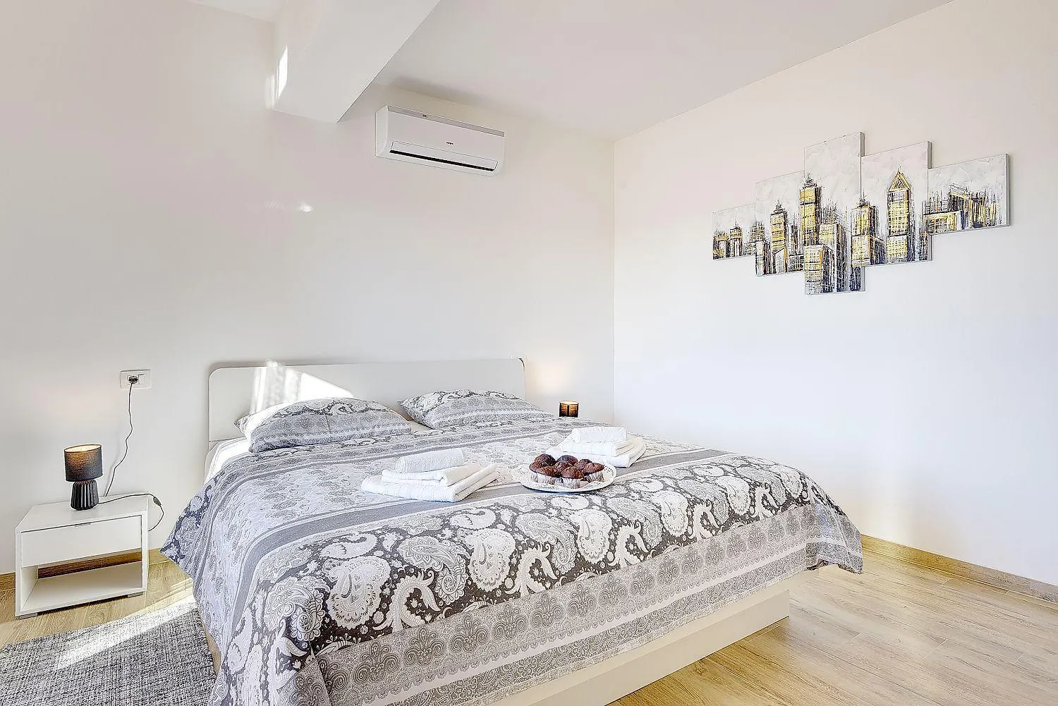 Villa Mit Privatem Pool, Spielplatz, Wlan, Klima, Bbq Pula