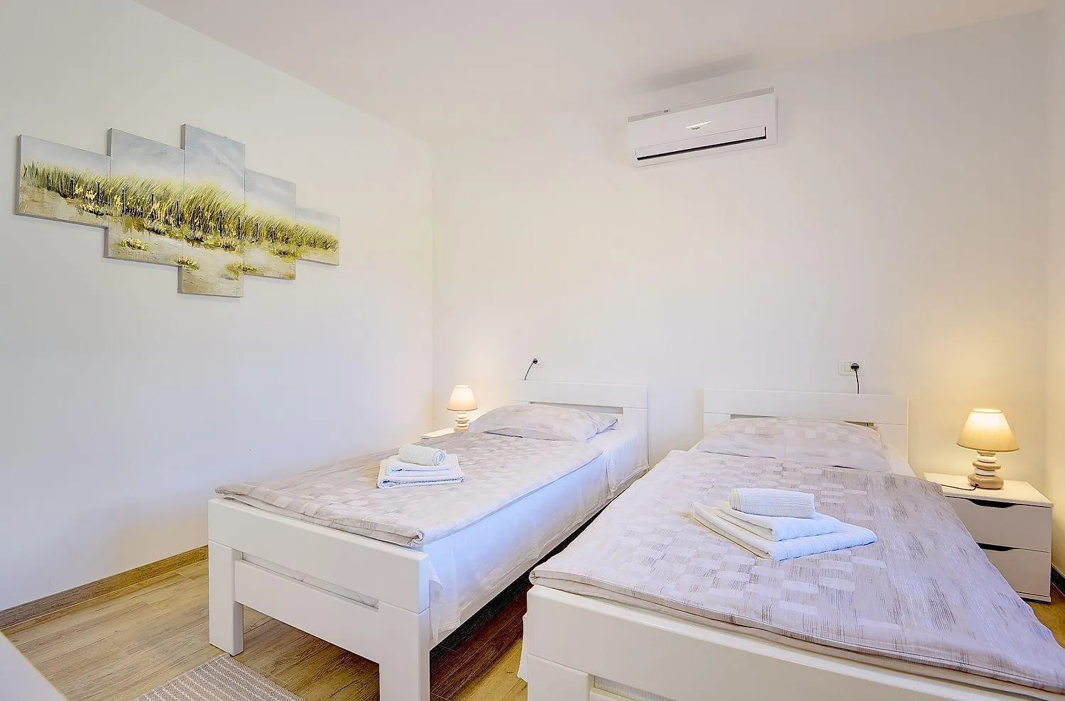 Villa Mit Privatem Pool, Spielplatz, Wlan, Klima, Bbq 普拉 0*,