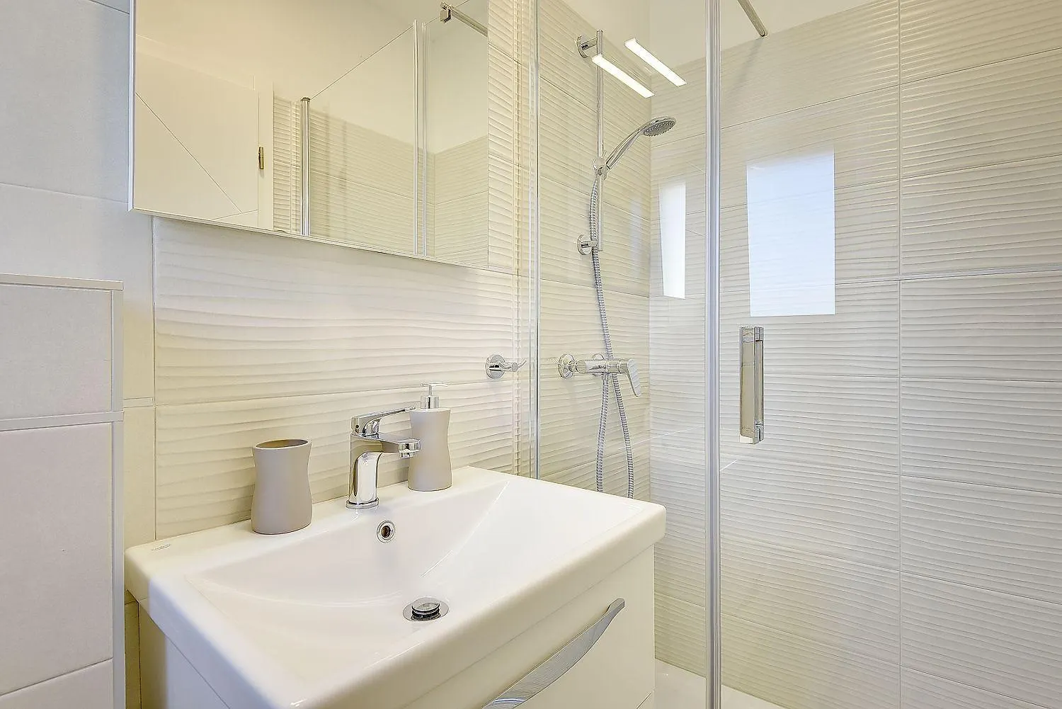 度假居 Villa Mit Privatem Pool, Spielplatz, Wlan, Klima, Bbq 普拉